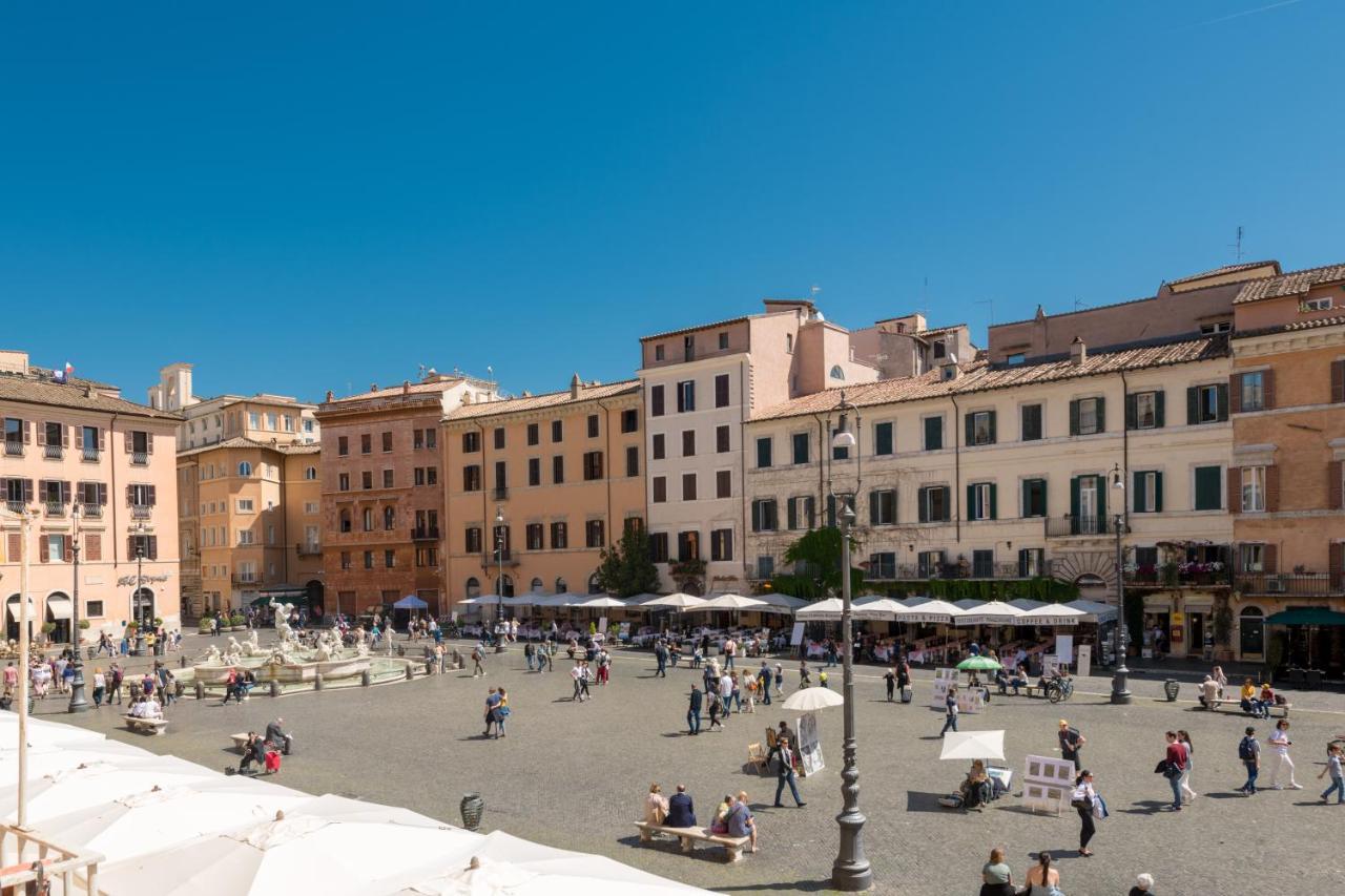 New! Amazing Piazza Navona View Appartement Rome Buitenkant foto