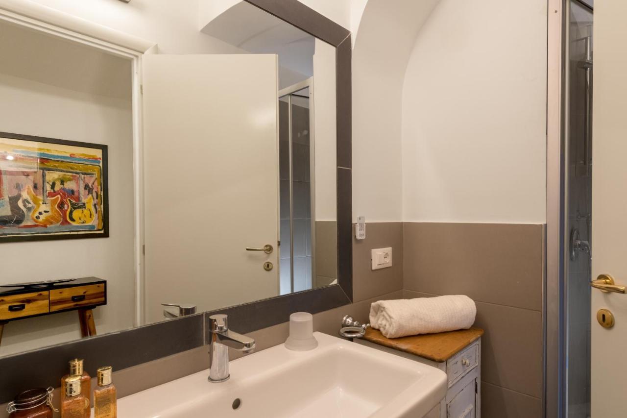 New! Amazing Piazza Navona View Appartement Rome Buitenkant foto