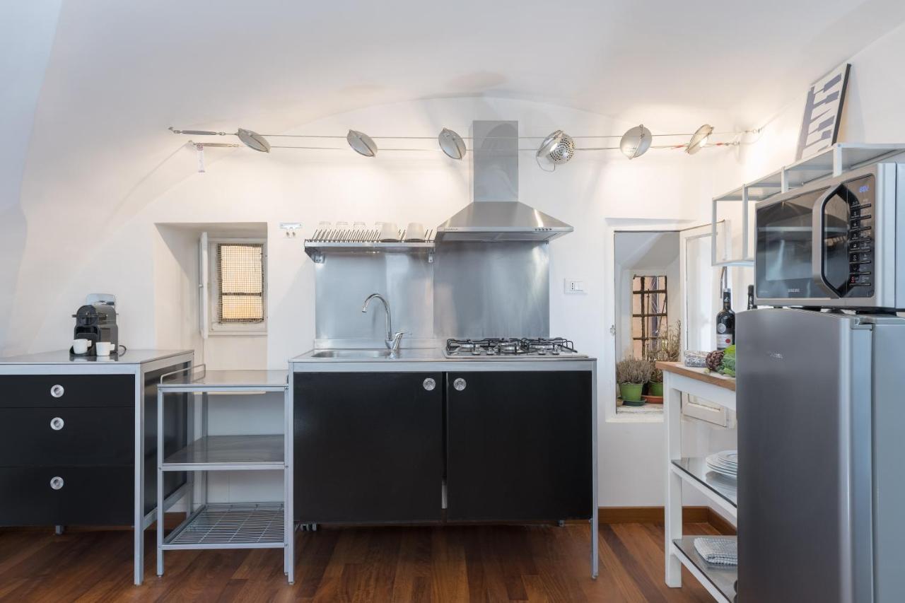 New! Amazing Piazza Navona View Appartement Rome Buitenkant foto