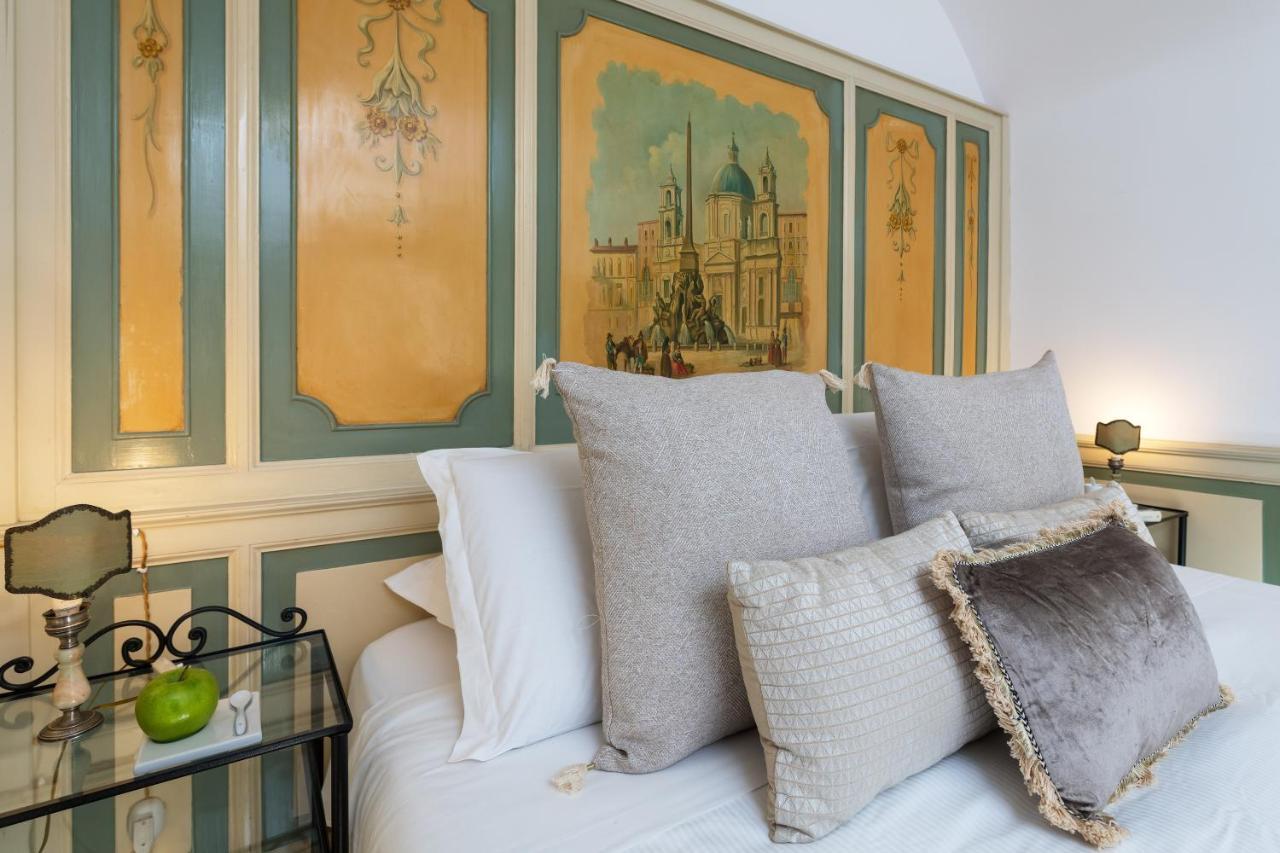 New! Amazing Piazza Navona View Appartement Rome Buitenkant foto