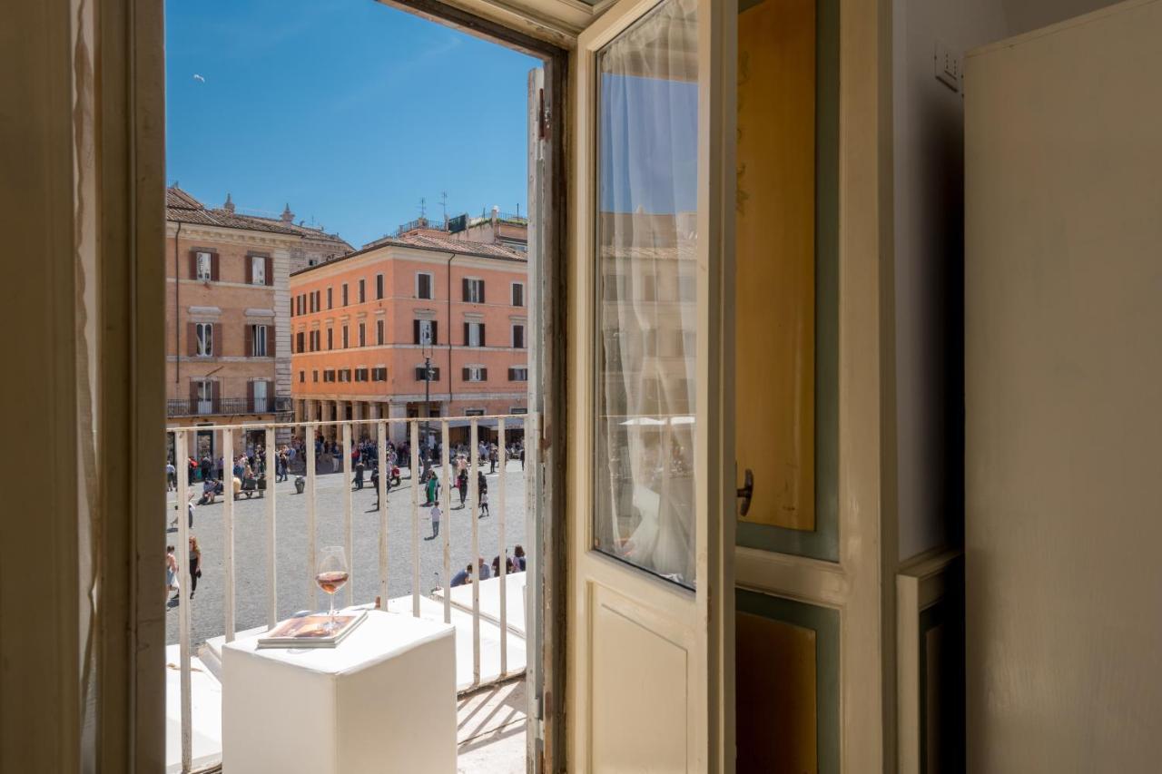 New! Amazing Piazza Navona View Appartement Rome Buitenkant foto